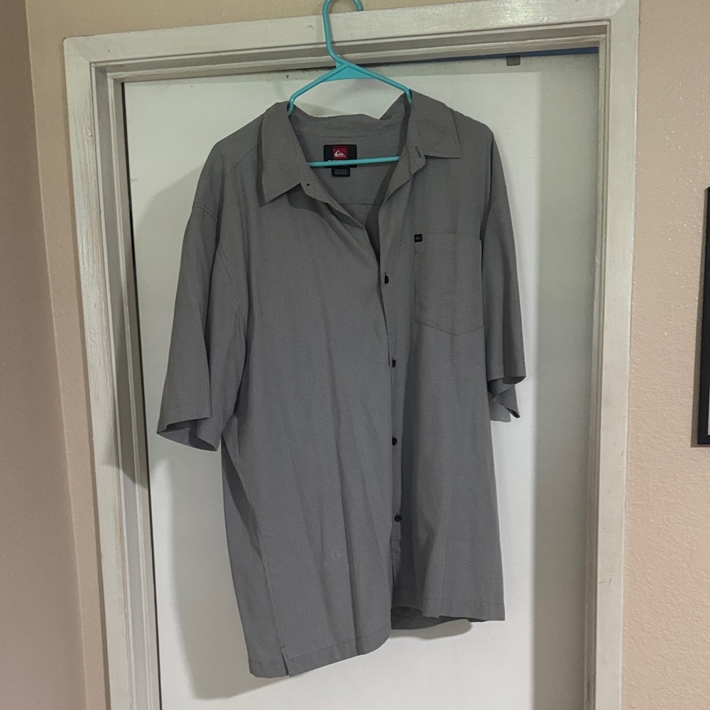 Men’s Quicksilver Button Up